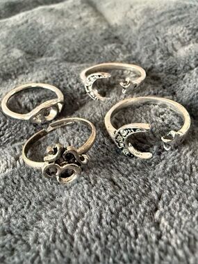 Silver Tone Star & Moon, OM Ring Set